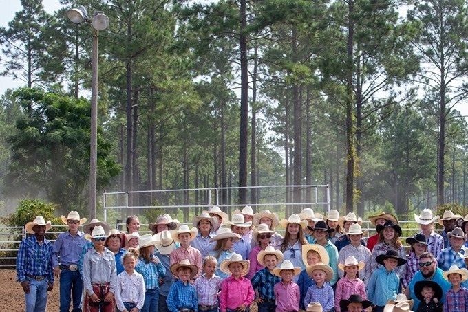 Group photo 2019-2020 - Start of the rodeo season...